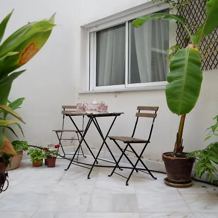 Lägenhet Apartamento Daoiz Sevilla